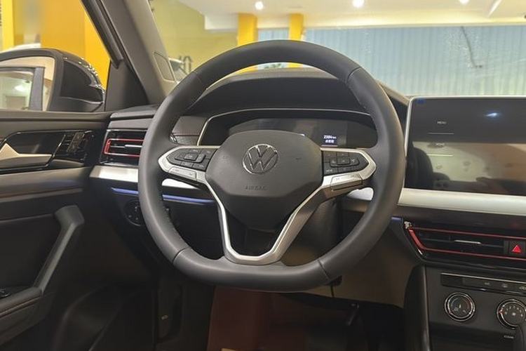 Used Volkswagen Lavida 2024 300TSI DSG Starry Sky Deluxe Edition Interior 3