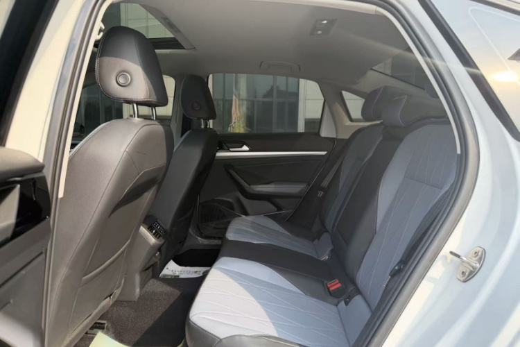 Used Volkswagen Lavida 2024 1.5L Automatic Starry Sky 5 Million Edition Interior 3