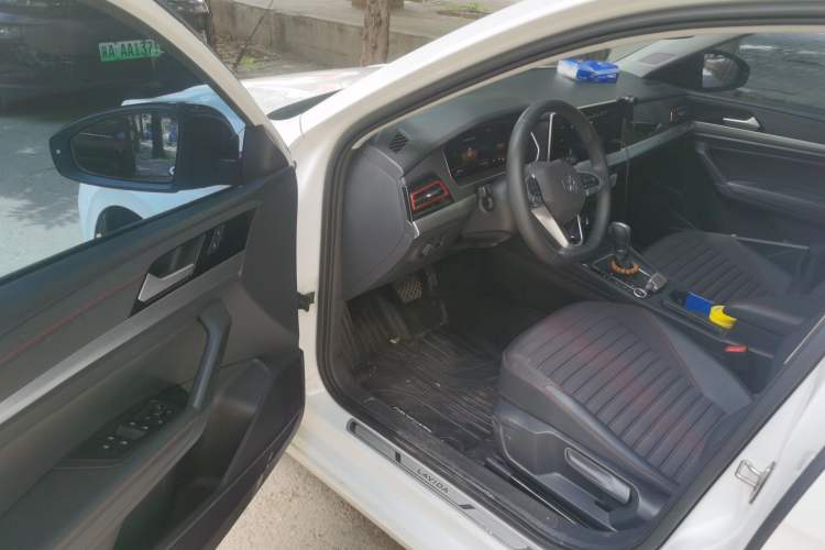 Used Volkswagen Lavida 2024 300TSI DSG Starry Sky Deluxe Edition Interior 3