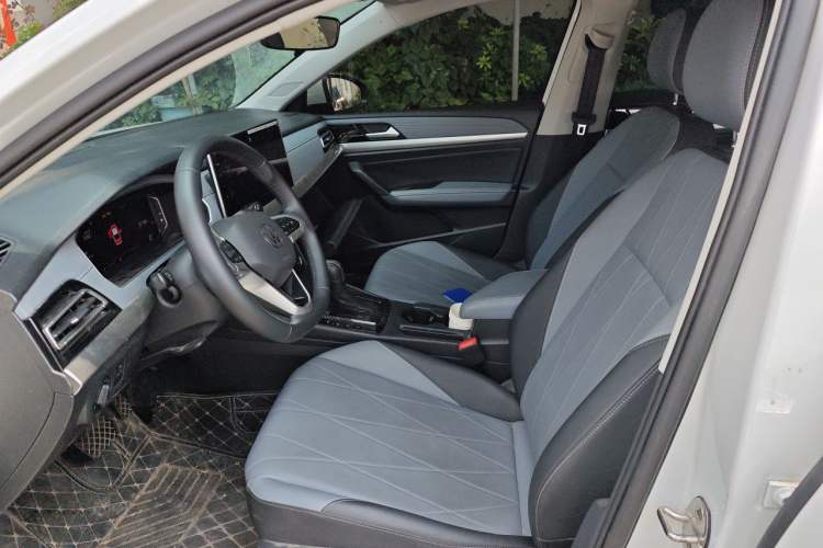 Used Volkswagen Lavida 2024 1.5L Automatic Starry Sky 5 Million Edition Interior 3