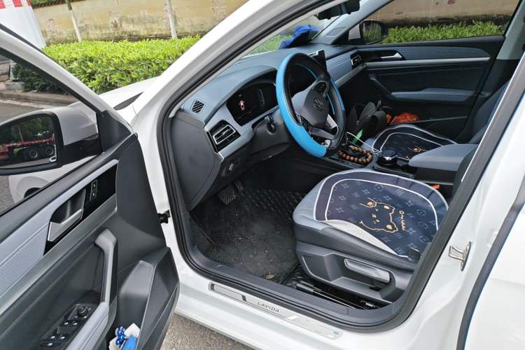 Used Volkswagen Lavida 2024 1.5L Automatic Starry Sky 5 Million Edition Interior 3