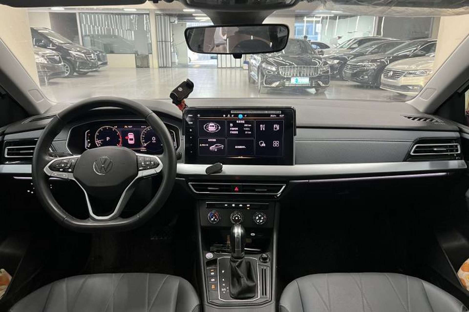Used Volkswagen Lavida 2024 1.5L Automatic Starry Sky 5 Million Edition Interior 3