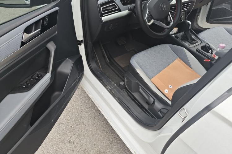 Used Volkswagen Lavida 2024 300TSI DSG Full-Comfort Edition Interior 3