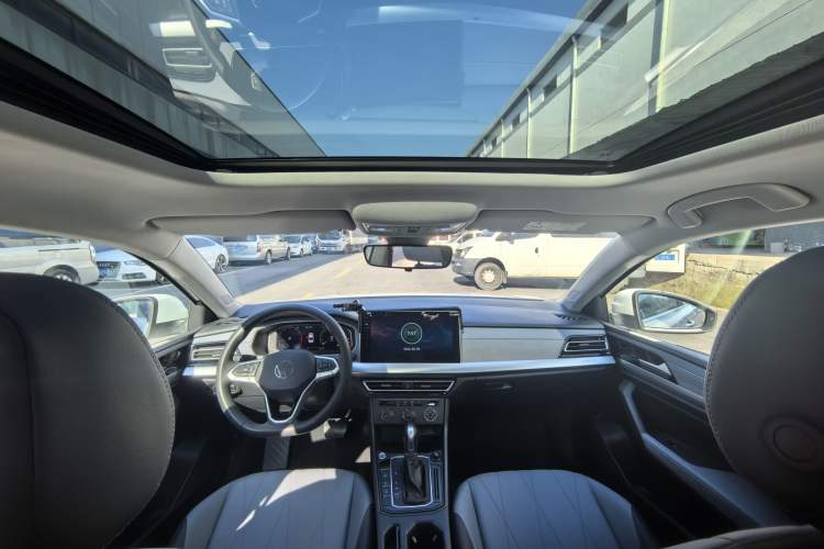 Used Volkswagen Lavida 2024 1.5L Automatic 5 Million Edition Interior 3