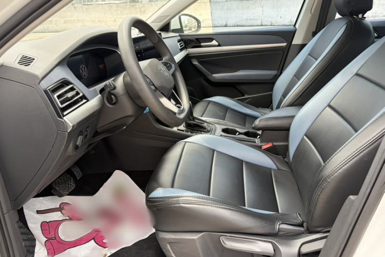 Used Volkswagen Lavida 2024 1.5L Automatic DeYi Edition Interior 4