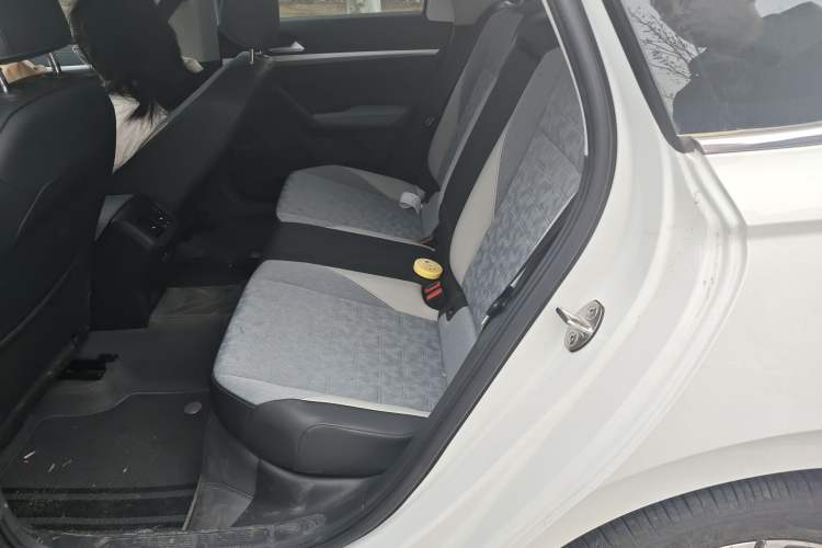 Used Volkswagen Lavida 2024 300TSI DSG Full-Comfort Edition Interior 4