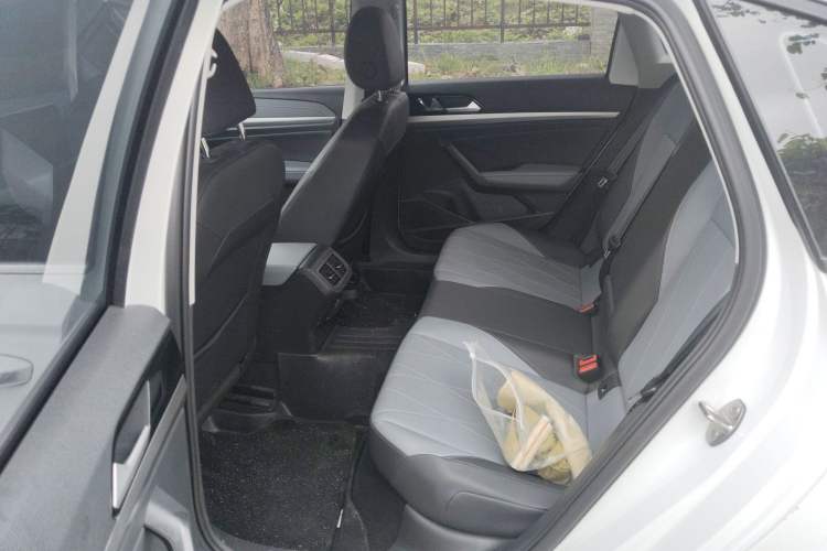 Used Volkswagen Lavida 2024 1.5L Automatic 5 Million Edition Interior 4
