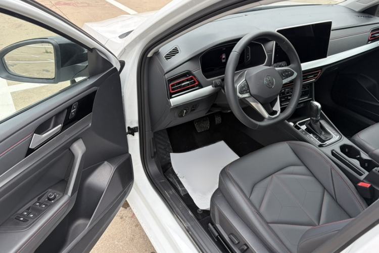 Used Volkswagen Lavida 2024 300TSI DSG Starry Sky Leading Edition Interior 6