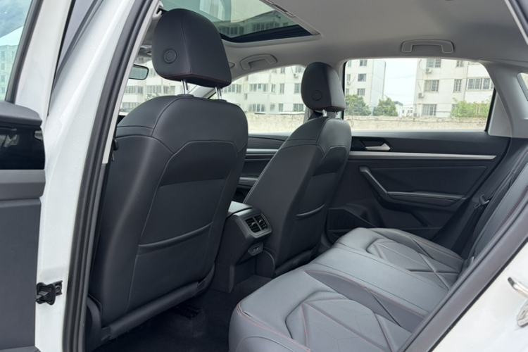 Used Volkswagen Lavida 2024 300TSI DSG Starry Sky Leading Edition Interior 7