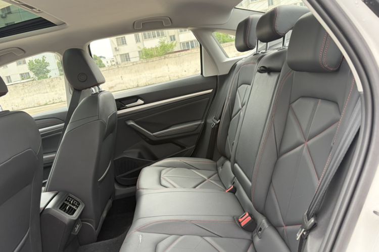 Used Volkswagen Lavida 2024 300TSI DSG Starry Sky Leading Edition Interior 8