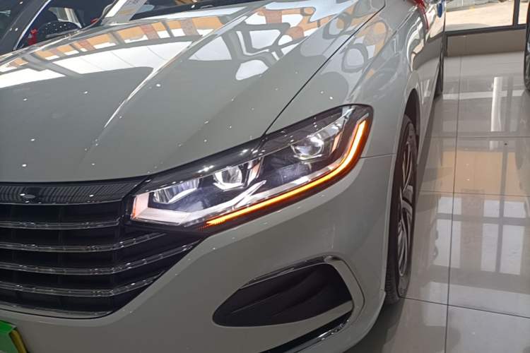 Used Volkswagen Lavida 2024 1.5L Automatic 5 Million Edition Left Front Headlight