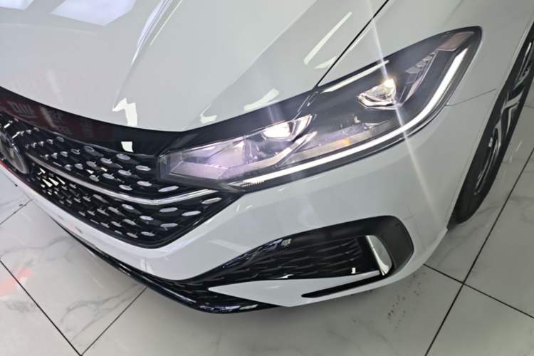 Used Volkswagen Lavida 2024 300TSI DSG Starry Sky Deluxe Edition Left Front Headlight