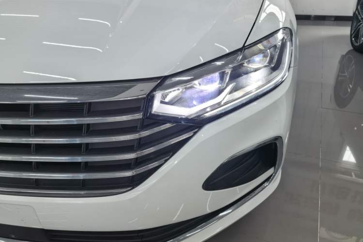 Used Volkswagen Lavida 2024 1.5L Automatic 5 Million Edition Left Front Headlight