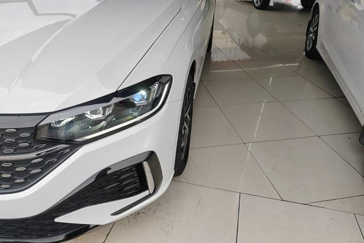 Used Volkswagen Lavida 2024 300TSI DSG Starry Sky Deluxe Edition Left Front Headlight