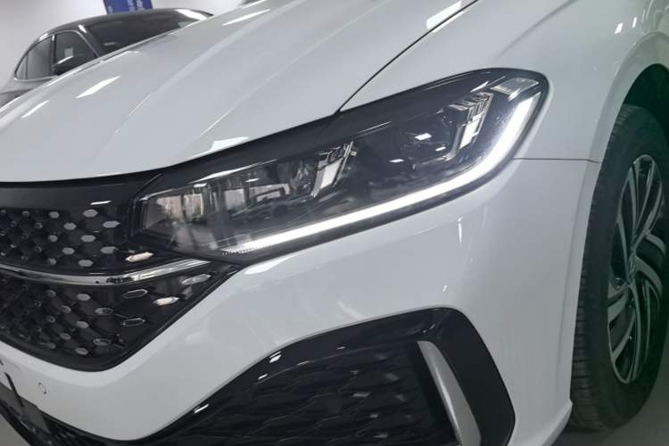 Used Volkswagen Lavida 2024 300TSI DSG Starry Sky Leading Edition Left Front Headlight