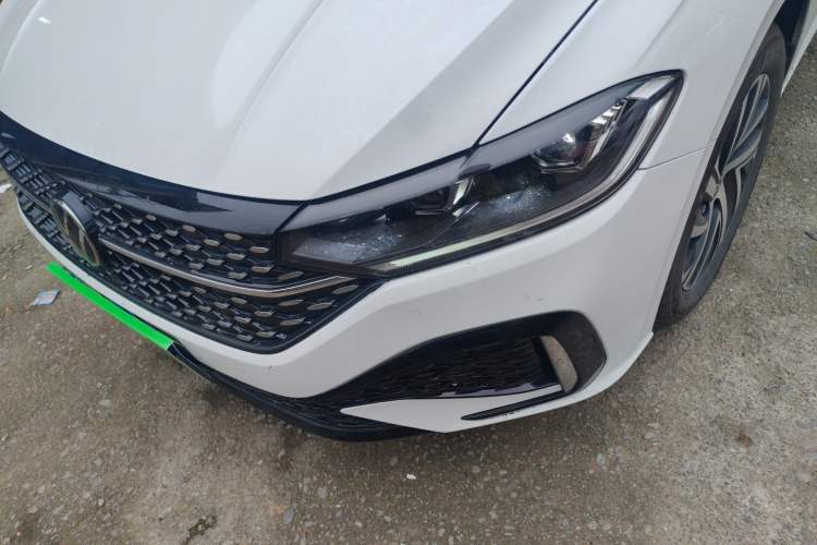 Used Volkswagen Lavida 2024 1.5L Automatic Starry Sky 5 Million Edition Left Front Headlight