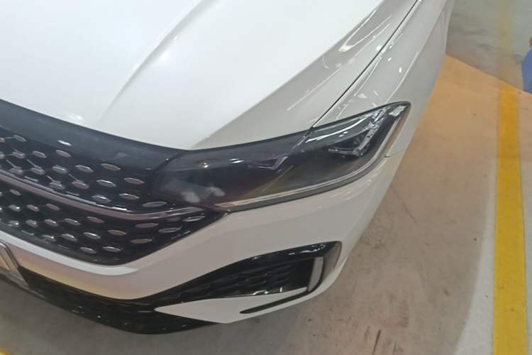 Used Volkswagen Lavida 2024 1.5L Automatic Starry Sky 5 Million Edition Left Front Headlight