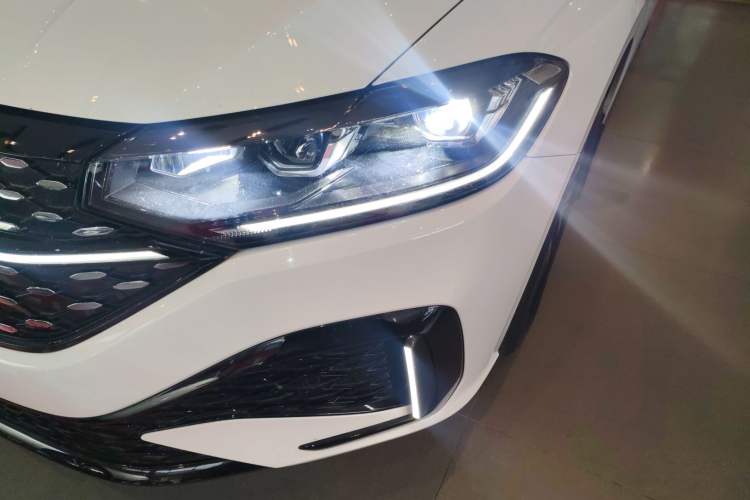 Used Volkswagen Lavida 2024 300TSI DSG Starry Sky Leading Edition Left Front Headlight