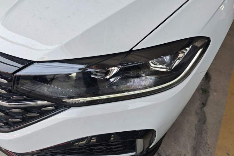 Used Volkswagen Lavida 2024 1.5L Automatic Starry Sky 5 Million Edition Left Front Headlight