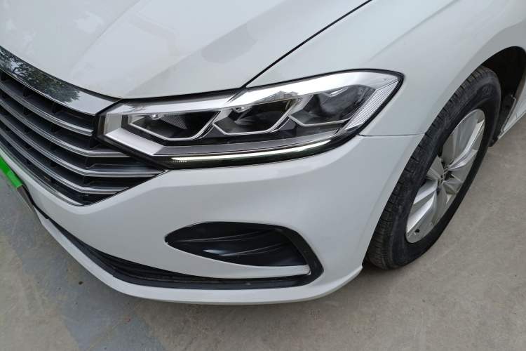 Used Volkswagen Lavida 2024 1.5L Automatic DeYi Edition Left Front Headlight