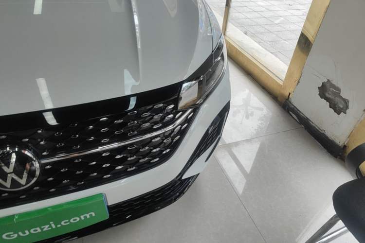 Used Volkswagen Lavida 2024 1.5L Automatic Starry Sky 5 Million Edition Left Front Headlight