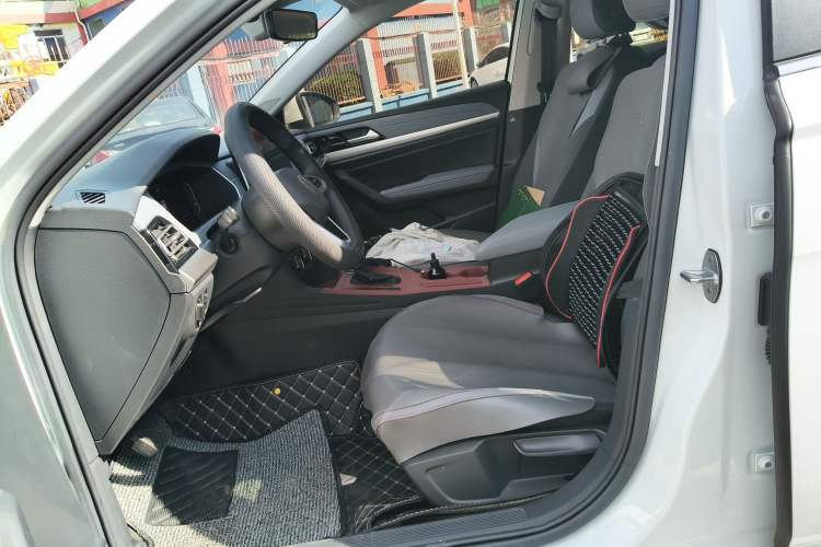 Used Volkswagen Lavida 2024 1.5L Automatic 5 Million Edition Left Front Seat