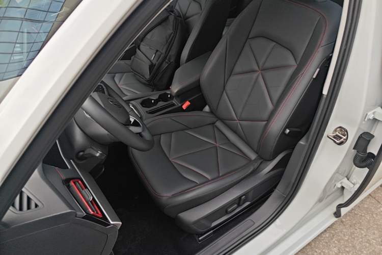 Used Volkswagen Lavida 2024 300TSI DSG Starry Sky Leading Edition Left Front Seat