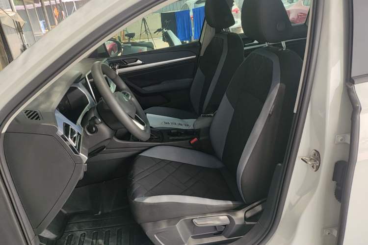 Used Volkswagen Lavida 2024 1.5L Automatic DeYi Edition Left Front Seat