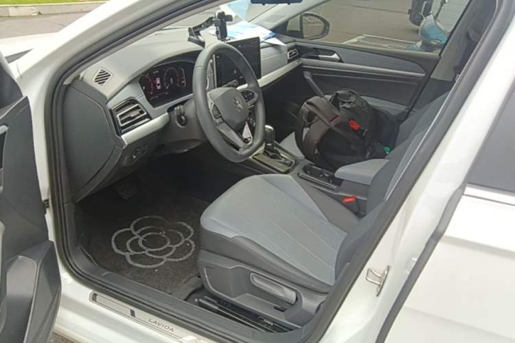 Used Volkswagen Lavida 2024 1.5L Automatic 5 Million Edition Left Front Seat