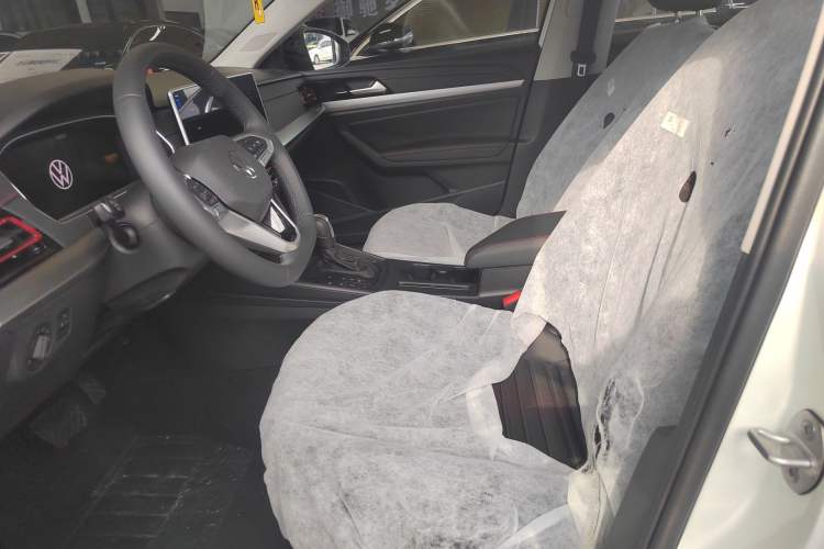 Used Volkswagen Lavida 2024 300TSI DSG Starry Sky Deluxe Edition Left Front Seat