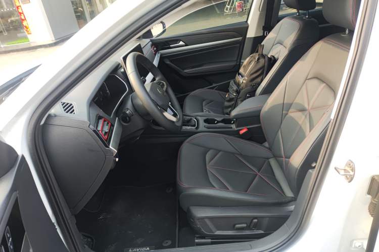Used Volkswagen Lavida 2024 300TSI DSG Starry Sky Leading Edition Left Front Seat