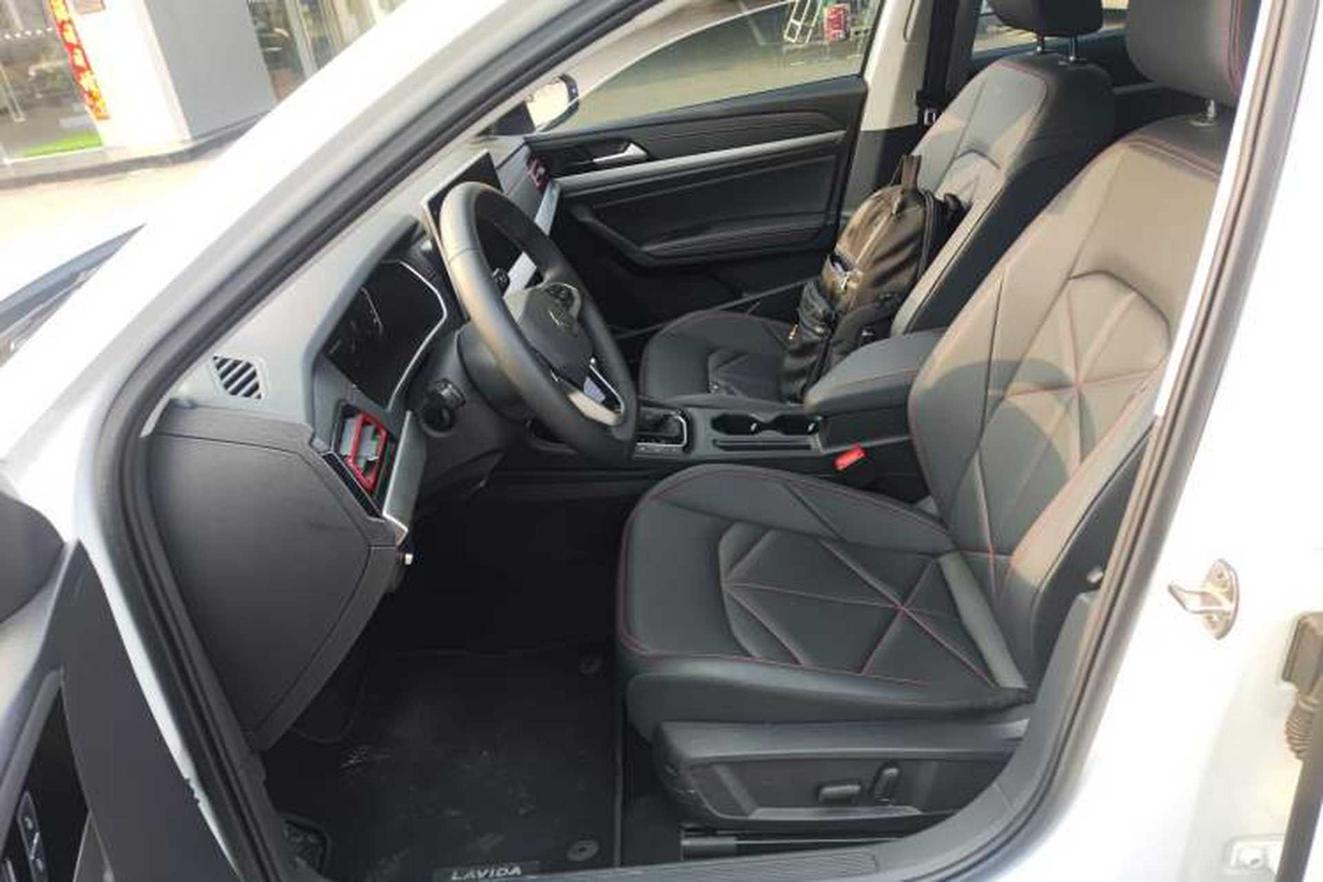 Used Volkswagen Lavida 2024 300TSI DSG Starry Sky Leading Edition Left Front Seat