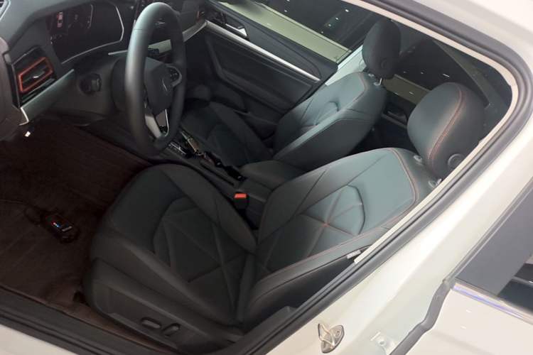 Used Volkswagen Lavida 2024 300TSI DSG Starry Sky Leading Edition Left Front Seat