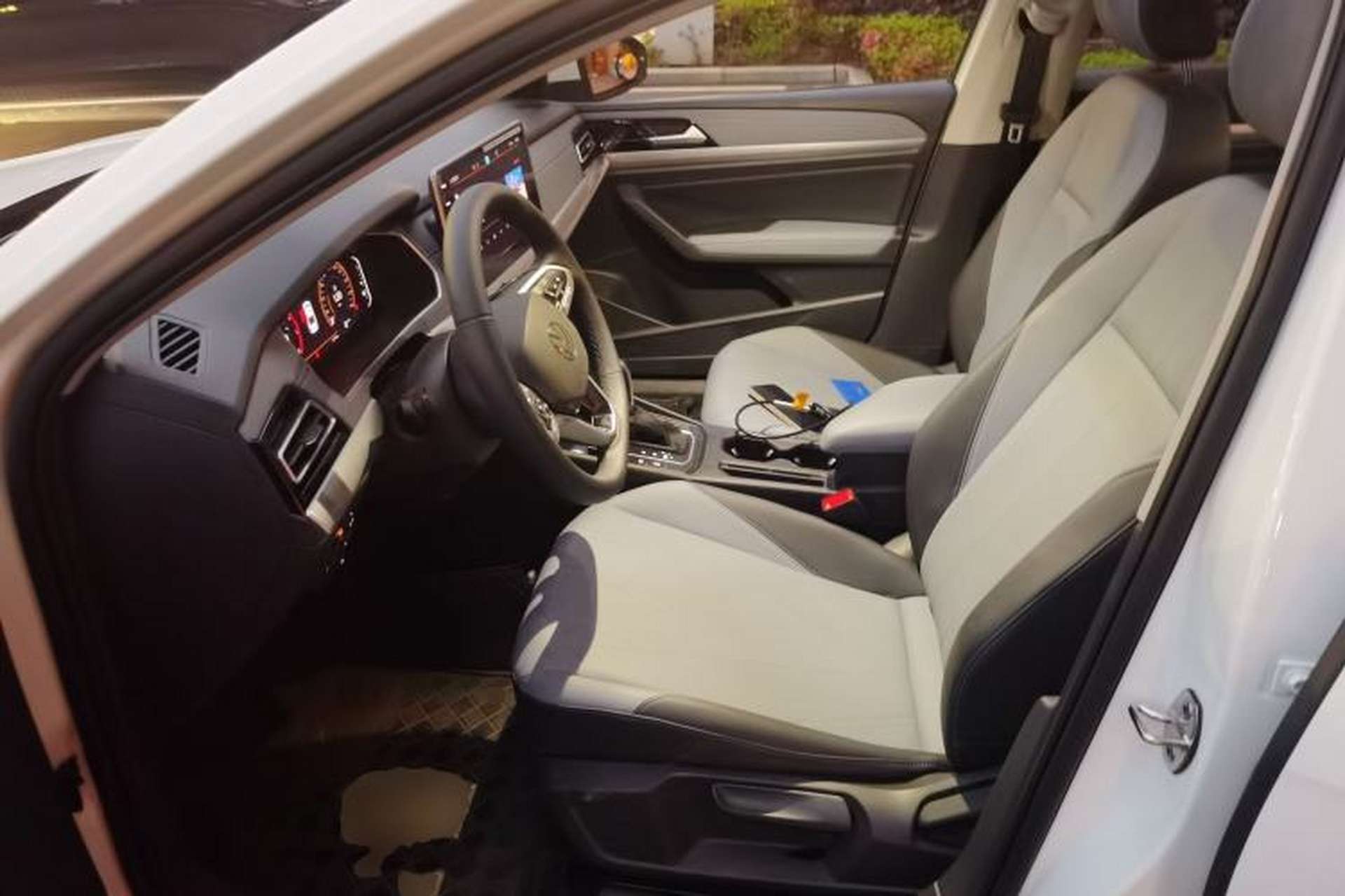 Used Volkswagen Lavida 2024 1.5L Automatic Starry Sky 5 Million Edition Left Front Seat