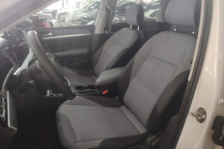 Used Volkswagen Lavida 2024 1.5L Automatic Starry Sky 5 Million Edition Left Front Seat