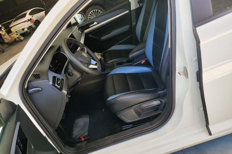 Used Volkswagen Lavida 2024 1.5L Automatic DeYi Edition Left Front Seat