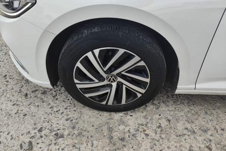 Used Volkswagen Lavida 2024 1.5L Automatic 5 Million Edition Left Front Wheel Hub