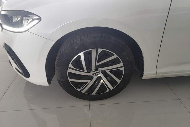 Used Volkswagen Lavida 2024 300TSI DSG Starry Sky Deluxe Edition Left Front Wheel Hub