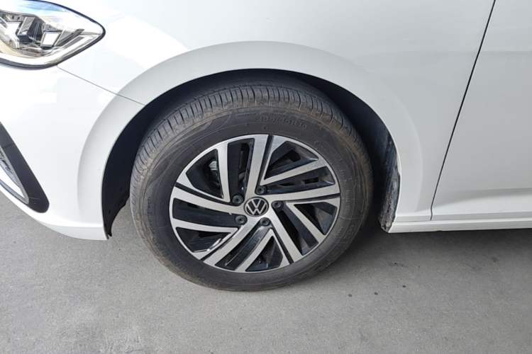 Used Volkswagen Lavida 2024 300TSI DSG Starry Sky Leading Edition Left Front Wheel Hub