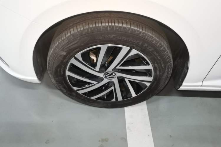 Used Volkswagen Lavida 2024 300TSI DSG Full-Comfort Edition Left Front Wheel Hub