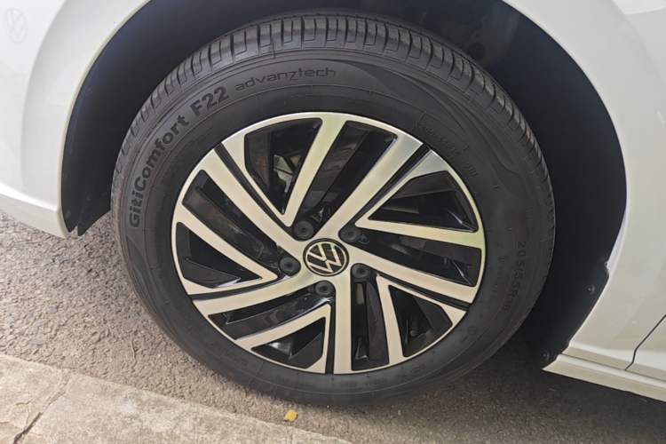 Used Volkswagen Lavida 2024 300TSI DSG Starry Sky Leading Edition Left Front Wheel Hub