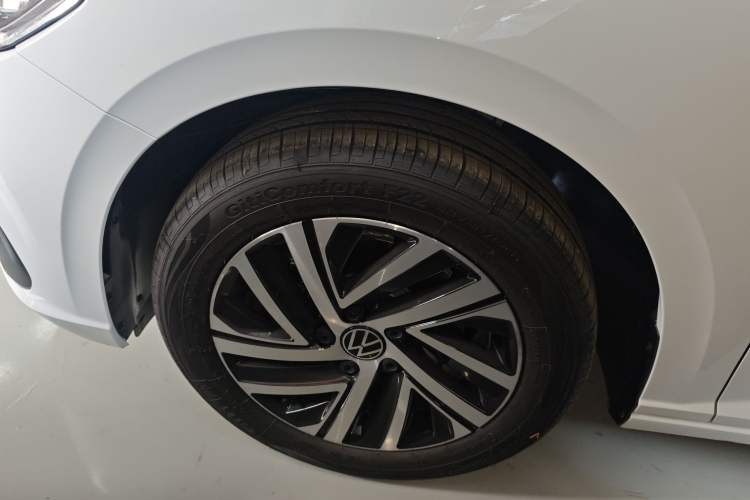 Used Volkswagen Lavida 2024 300TSI DSG Starry Sky Leading Edition Left Front Wheel Hub