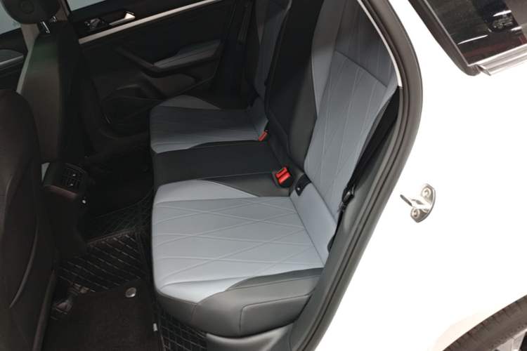 Used Volkswagen Lavida 2024 1.5L Automatic Starry Sky 5 Million Edition Left Rear Seat