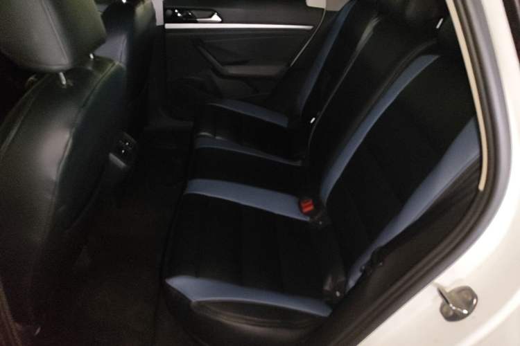 Used Volkswagen Lavida 2024 1.5L Automatic DeYi Edition Left Rear Seat