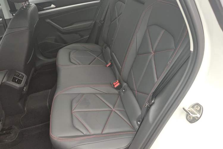 Used Volkswagen Lavida 2024 300TSI DSG Starry Sky Leading Edition Left Rear Seat