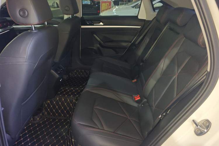 Used Volkswagen Lavida 2024 300TSI DSG Starry Sky Leading Edition Left Rear Seat