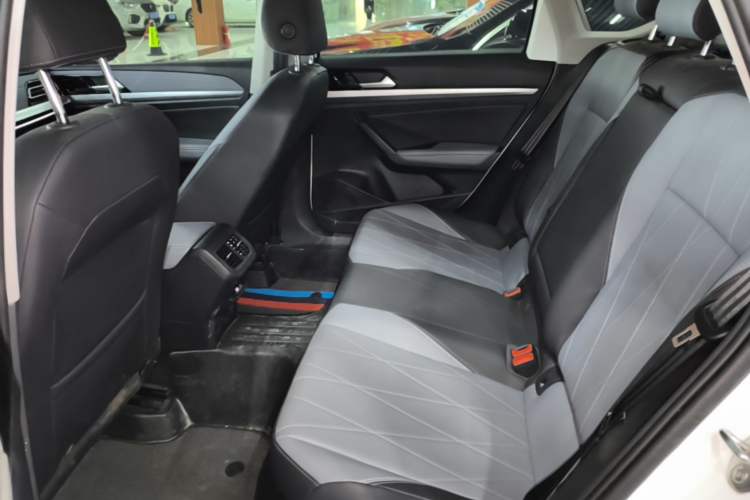 Used Volkswagen Lavida 2024 1.5L Automatic Starry Sky 5 Million Edition Left Rear Seat