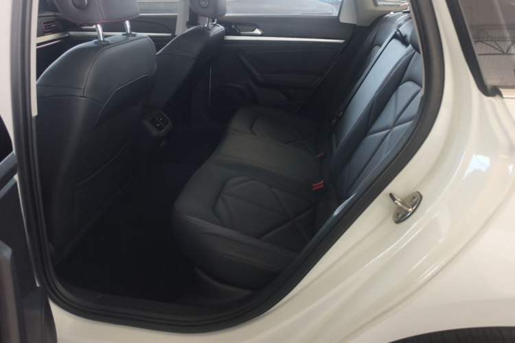Used Volkswagen Lavida 2024 300TSI DSG Starry Sky Leading Edition Left Rear Seat