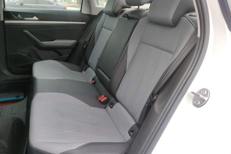 Used Volkswagen Lavida 2024 1.5L Automatic Starry Sky 5 Million Edition Left Rear Seat