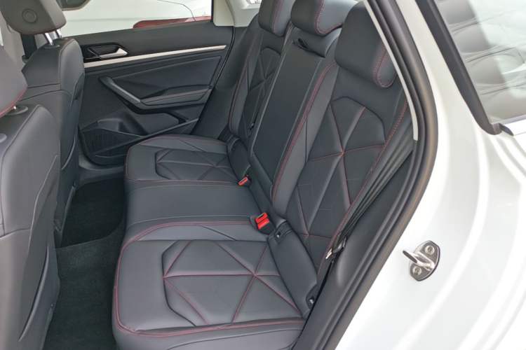 Used Volkswagen Lavida 2024 300TSI DSG Starry Sky Leading Edition Left Rear Seat